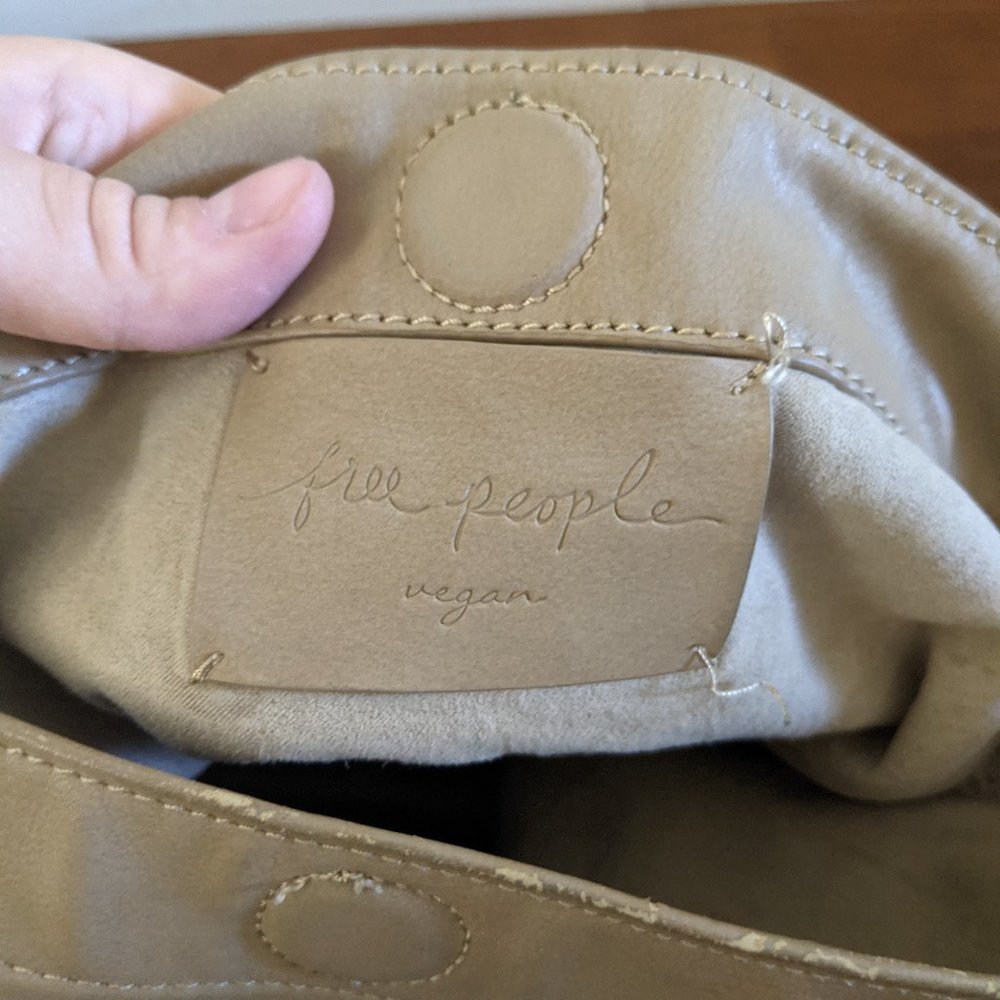 Free People Vegan Hobo Bucket Bag Tan & Blue - Picture 3 of 9